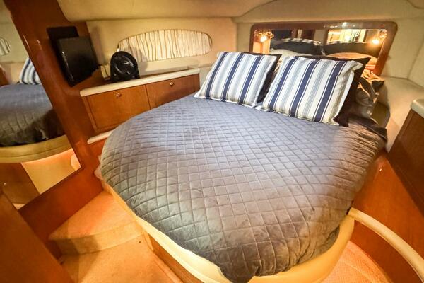 Forward VIP Stateroom