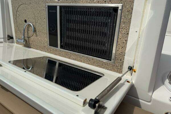 Sea Ray 40 Sundancer Yacht For Sale