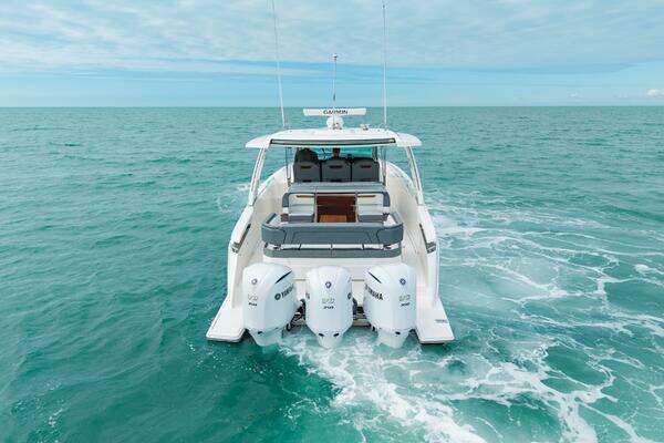 Tiara Sport 38 LS Yacht For Sale