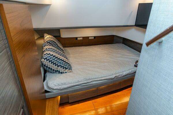 Tiara Sport 38 LS Yacht For Sale