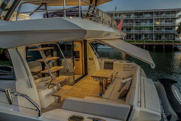 Prestige 520 Yacht For Sale