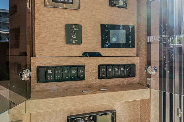 Prestige 520 Yacht For Sale