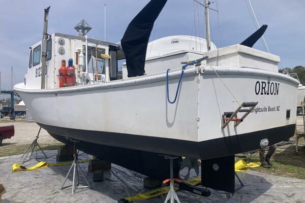 32ft Commercial Yacht For Sale