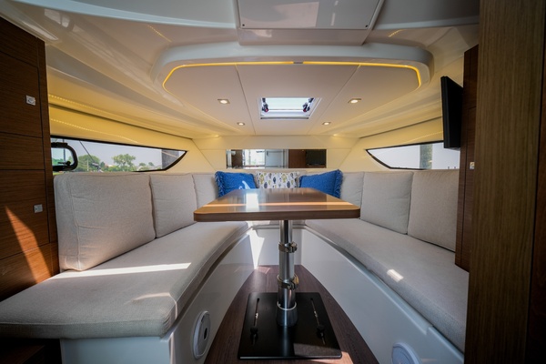 34ft Jeanneau Yacht For Sale