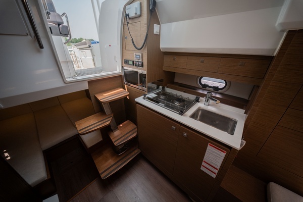 2019 Jeanneau 34