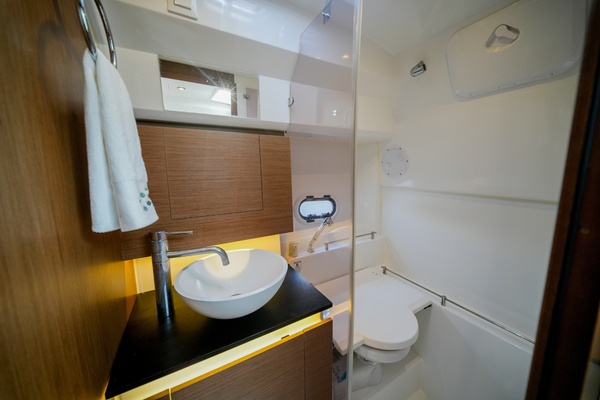 34ft Jeanneau Yacht For Sale