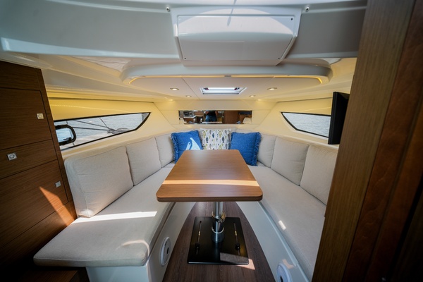 34ft Jeanneau Yacht For Sale