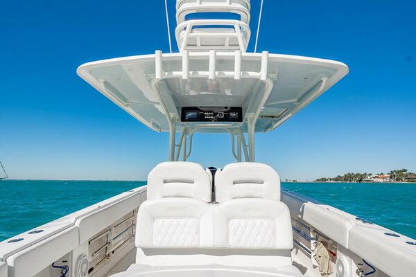 38ft Jupiter Yacht For Sale