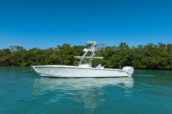 38ft Jupiter Yacht For Sale