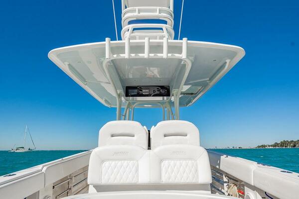 38ft Jupiter Yacht For Sale