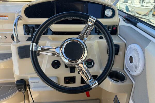 27ft Regal Yacht For Sale