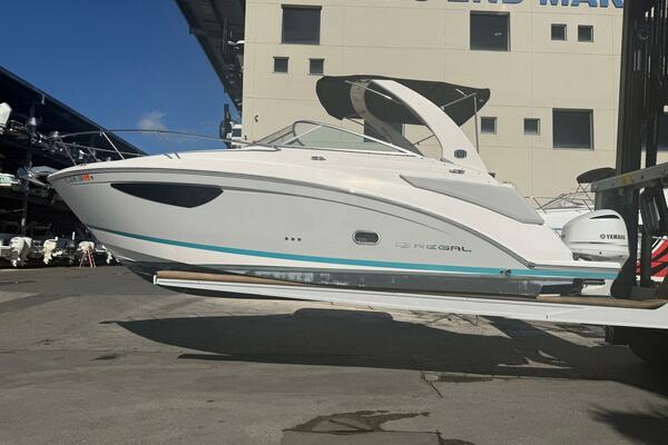 27ft Regal Yacht For Sale