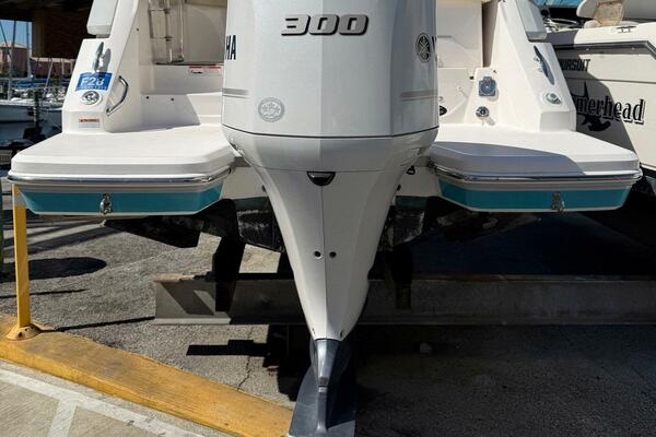 27ft Regal Yacht For Sale