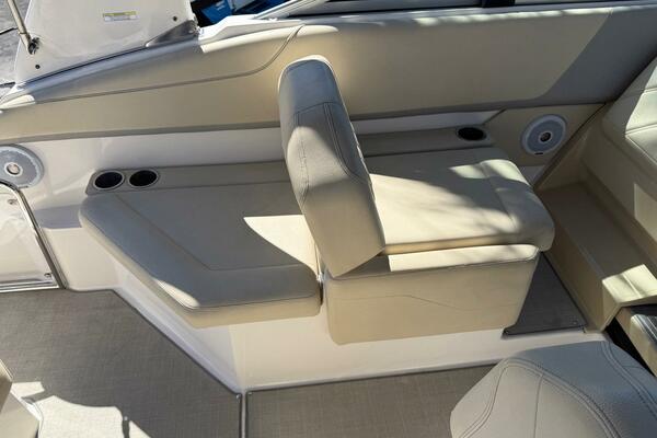 27ft Regal Yacht For Sale