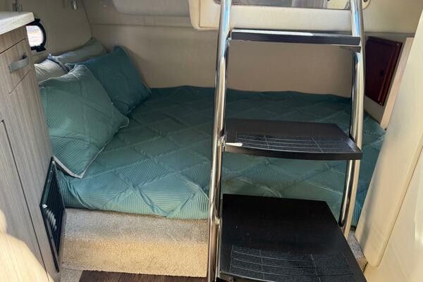 27ft Regal Yacht For Sale