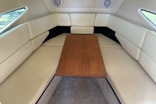 27ft Regal Yacht For Sale