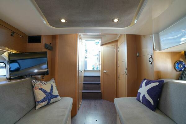 32ft Beneteau Yacht For Sale