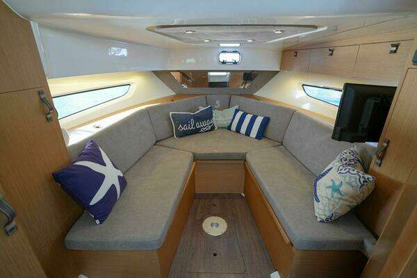 Beneteau Flyer 10 Yacht For Sale