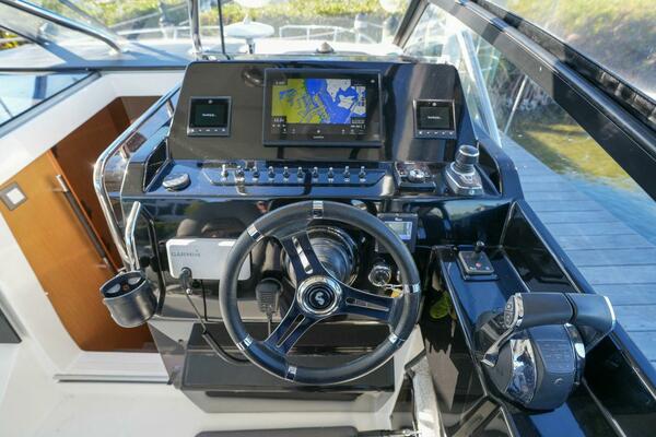 32ft Beneteau Yacht For Sale