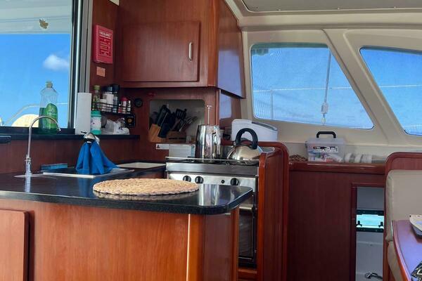 DREAMWEAVER 39ft Robertson  amp  Caine Yacht For Sale