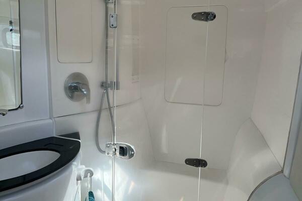 DREAMWEAVER 39ft Robertson  amp  Caine Yacht For Sale
