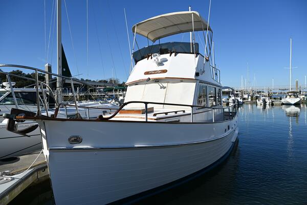 32ft Grand Banks Yacht For Sale
