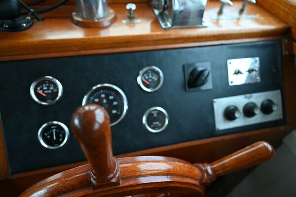 32ft Grand Banks Yacht For Sale