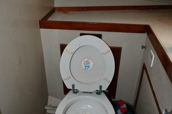 32ft Grand Banks Yacht For Sale