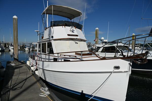 32ft Grand Banks Yacht For Sale