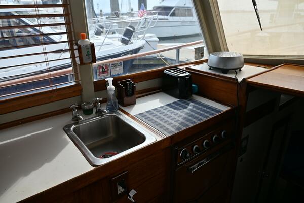 32ft Grand Banks Yacht For Sale