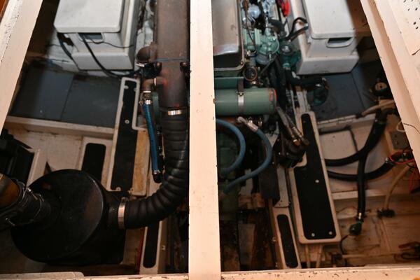 32ft Grand Banks Yacht For Sale