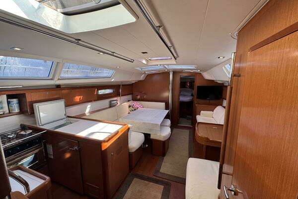 Beneteau 49 Yacht For Sale