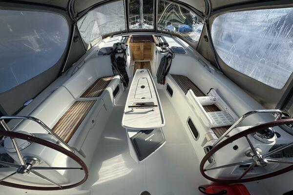 49ft Beneteau Yacht For Sale