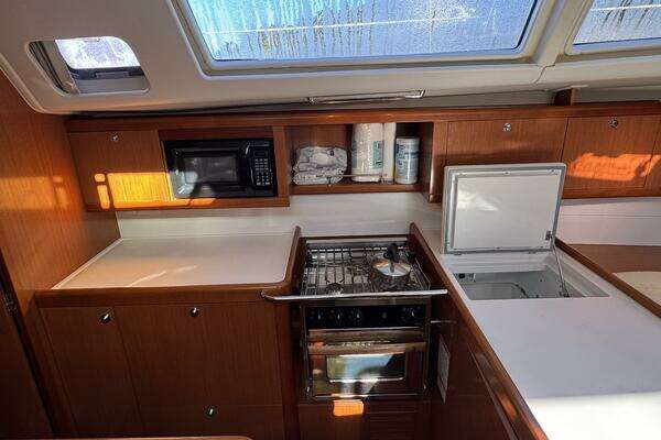 Beneteau 49 Yacht For Sale