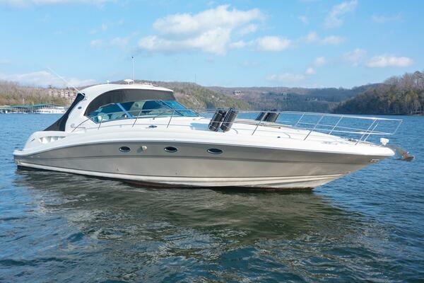 Water Bender 44ft Sea Ray Yacht For Sale