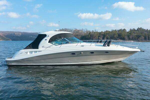2005 Sea Ray 44