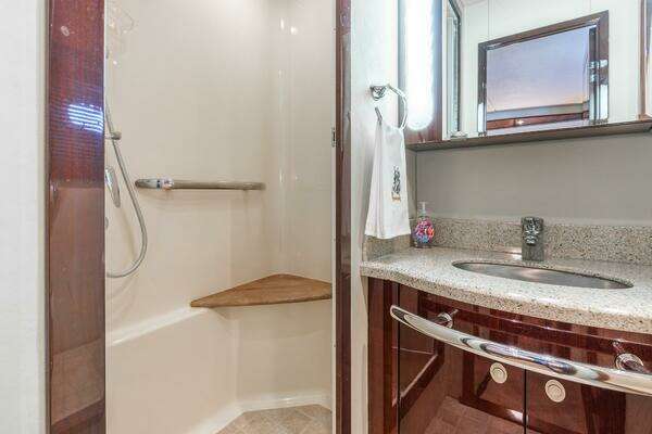 Sea Ray 60 Sundancer Yacht For Sale