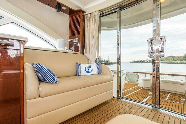 Sea Ray 60 Sundancer Yacht For Sale