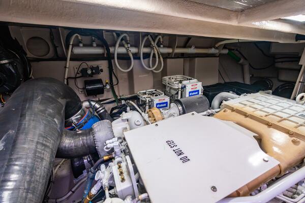 Sea Breeze 60ft Sea Ray Yacht For Sale