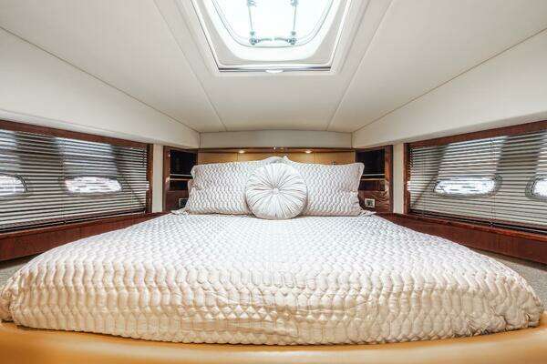 Sea Ray 60 Sundancer Yacht For Sale