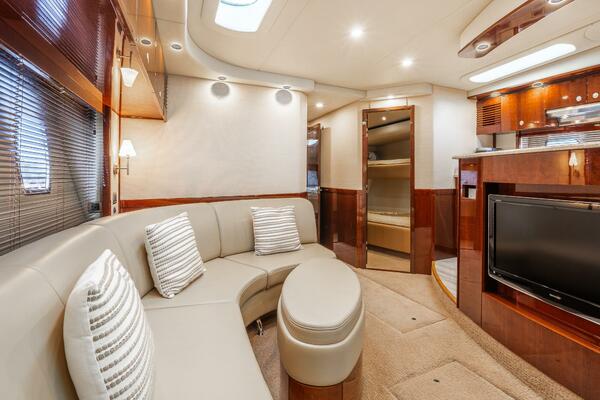 Sea Breeze 60ft Sea Ray Yacht For Sale