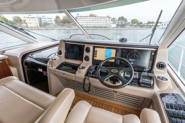 Sea Breeze 60ft Sea Ray Yacht For Sale