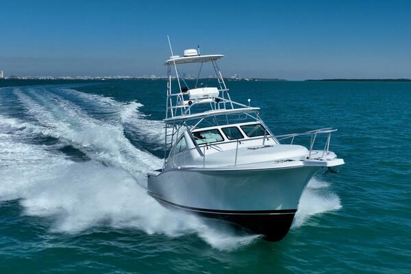 32ft Luhrs Yacht For Sale