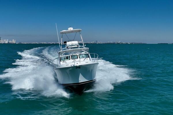 32ft Luhrs Yacht For Sale