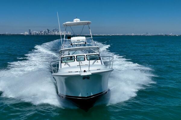 32ft Luhrs Yacht For Sale