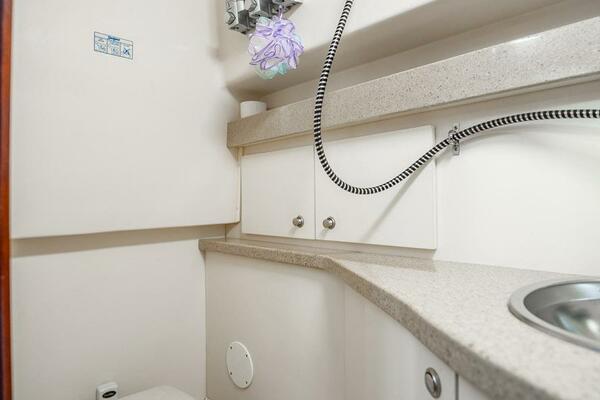 32ft Luhrs Yacht For Sale