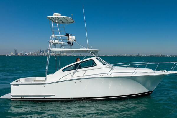 32ft Luhrs Yacht For Sale