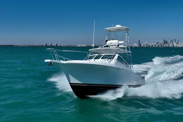 32ft Luhrs Yacht For Sale