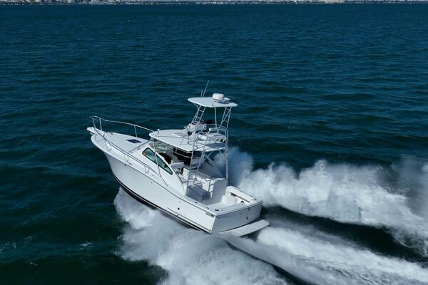 32ft Luhrs Yacht For Sale