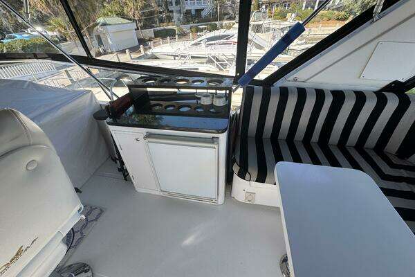 Altima 55 Pilothouse Yacht For Sale